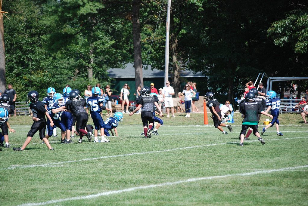 hooksett football jamboree 2010 144 cantsitstill Flickr