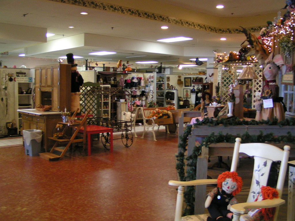Cottage Crafters Craft and Antique Mall By Allison Scanlo