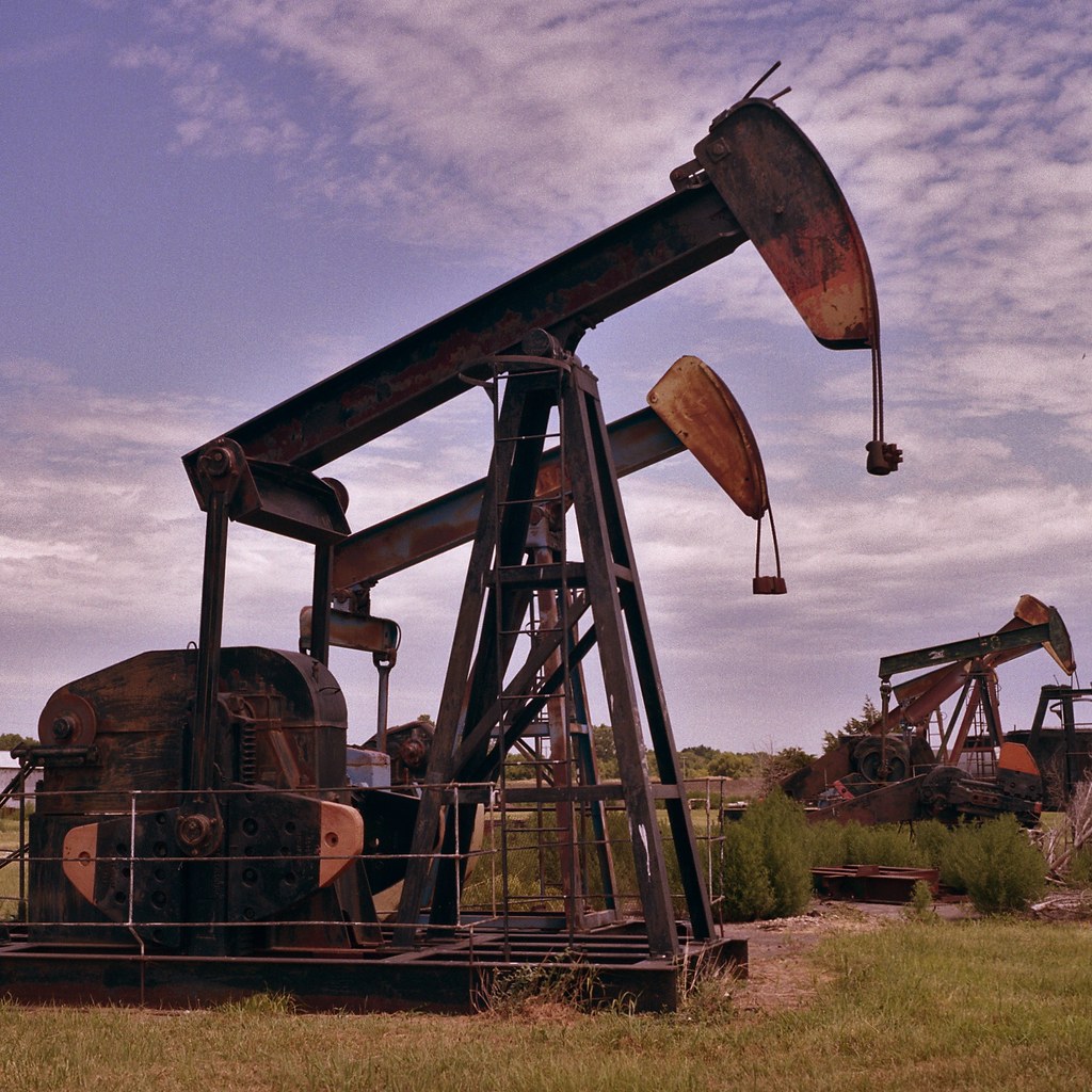 Oil Pumps on Highway 1 / Near Newton, Kansas / May 2010 Flickr
