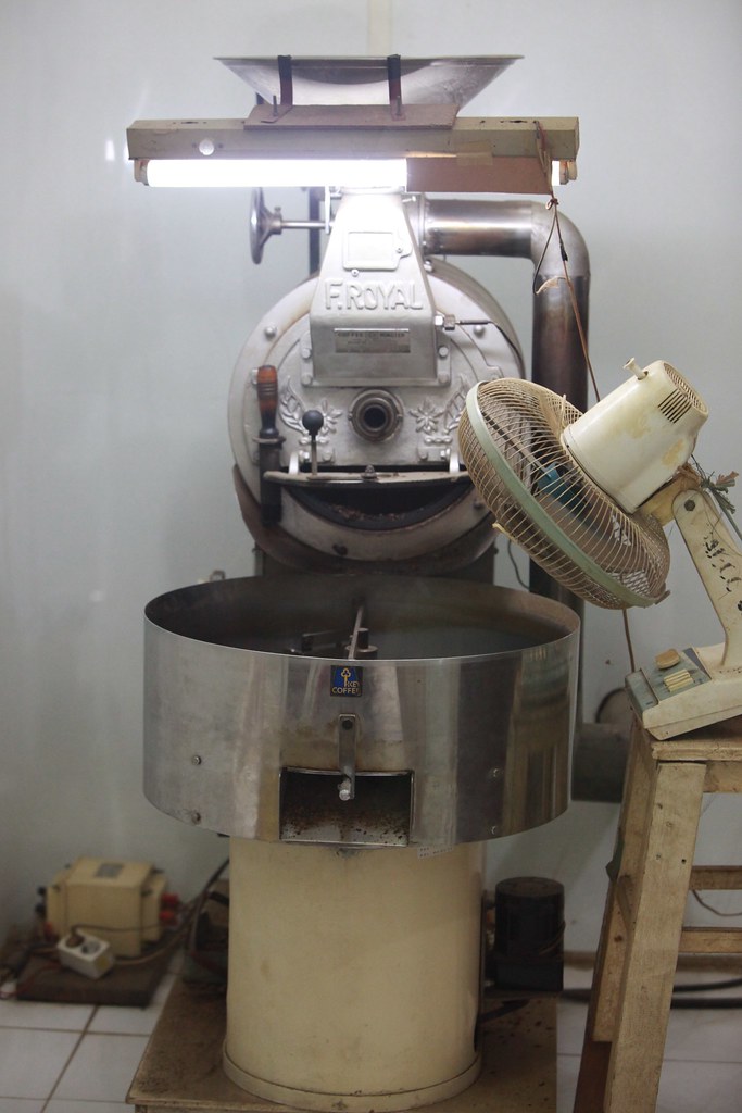Fuji Royal Japanese coffee roaster. Fuji company made copi… Flickr