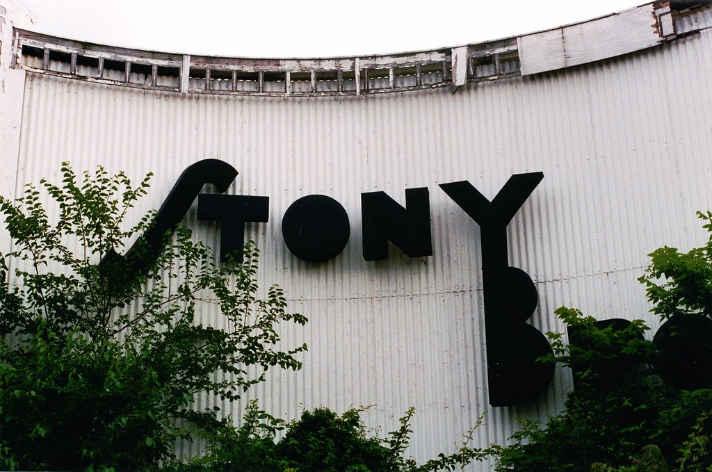 The Entrance Sign, Stony Brook DriveIn, York, PA. Flickr