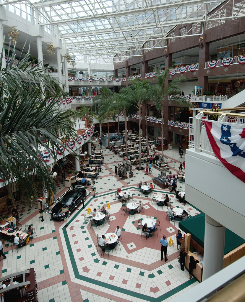 Pentagon City Mall a photo on Flickriver