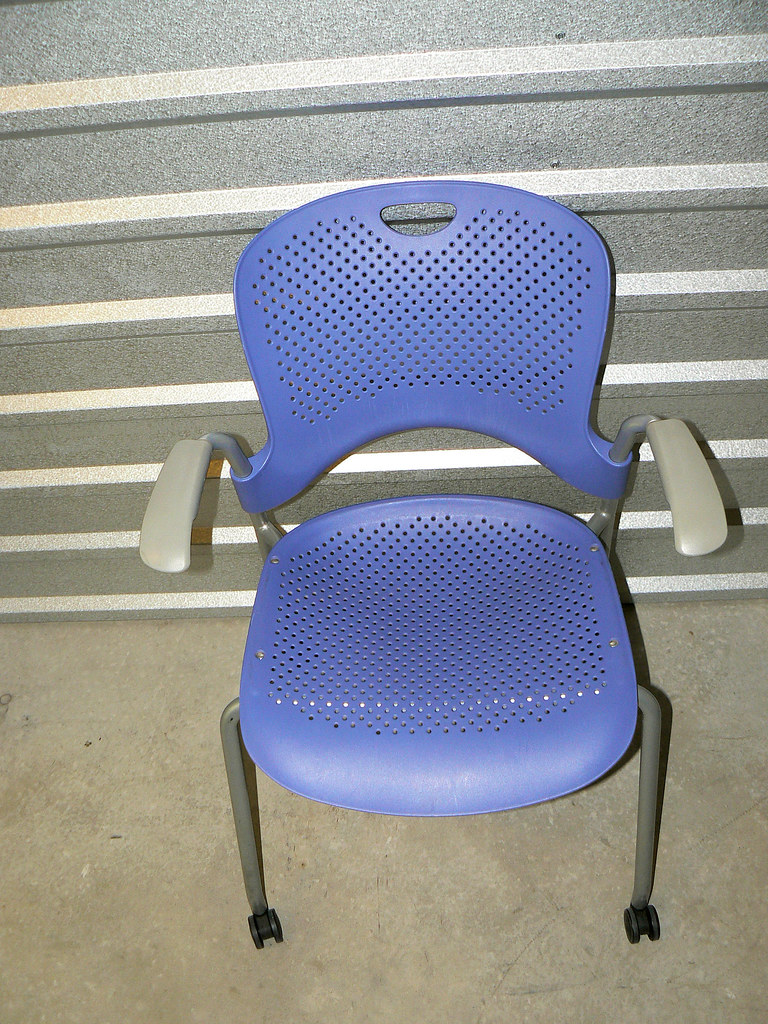 Training Room Chairs Stackable & Rolling Herman Miller Closeout