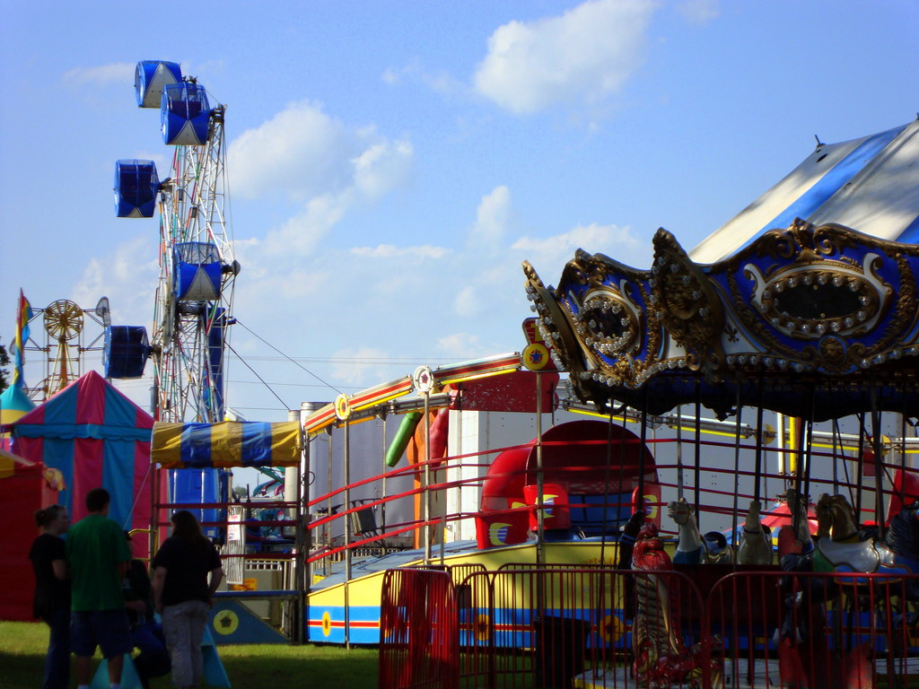 2010 Colby Cheese Days Carnival Midway. Mark Flickr