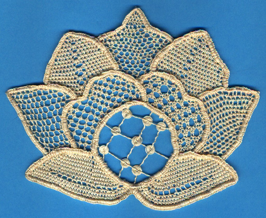 needlelace oth248 Flower pattern from Nenia Lovesey. Enlar… Flickr