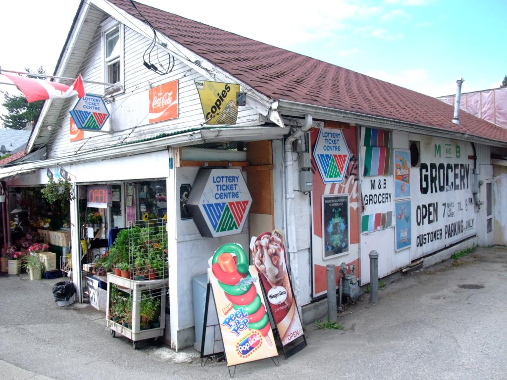 M & B Grocery 6949 Royal Oak, Corner store Royal Oak and B… Flickr