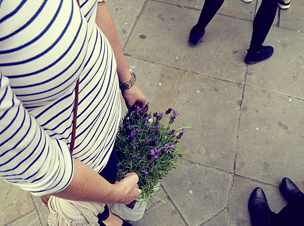 Jen with Lavender, Brick Lane Jen with Lavender, Brick Lan… Flickr