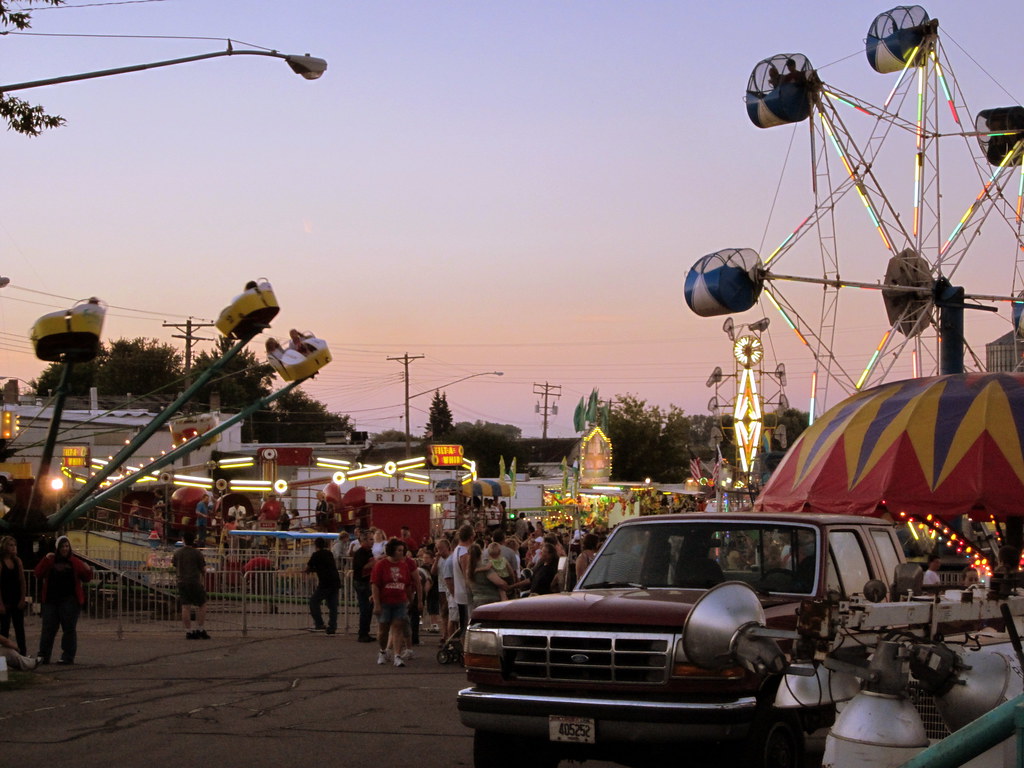Indianhead Amusements Carnival Midway, Loyal Corn Festival… Flickr