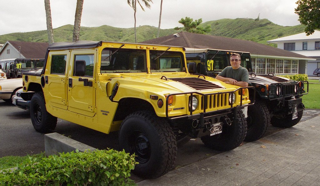 Hummers for sale (80K) at the Ford Dealership, Kailua Flickr