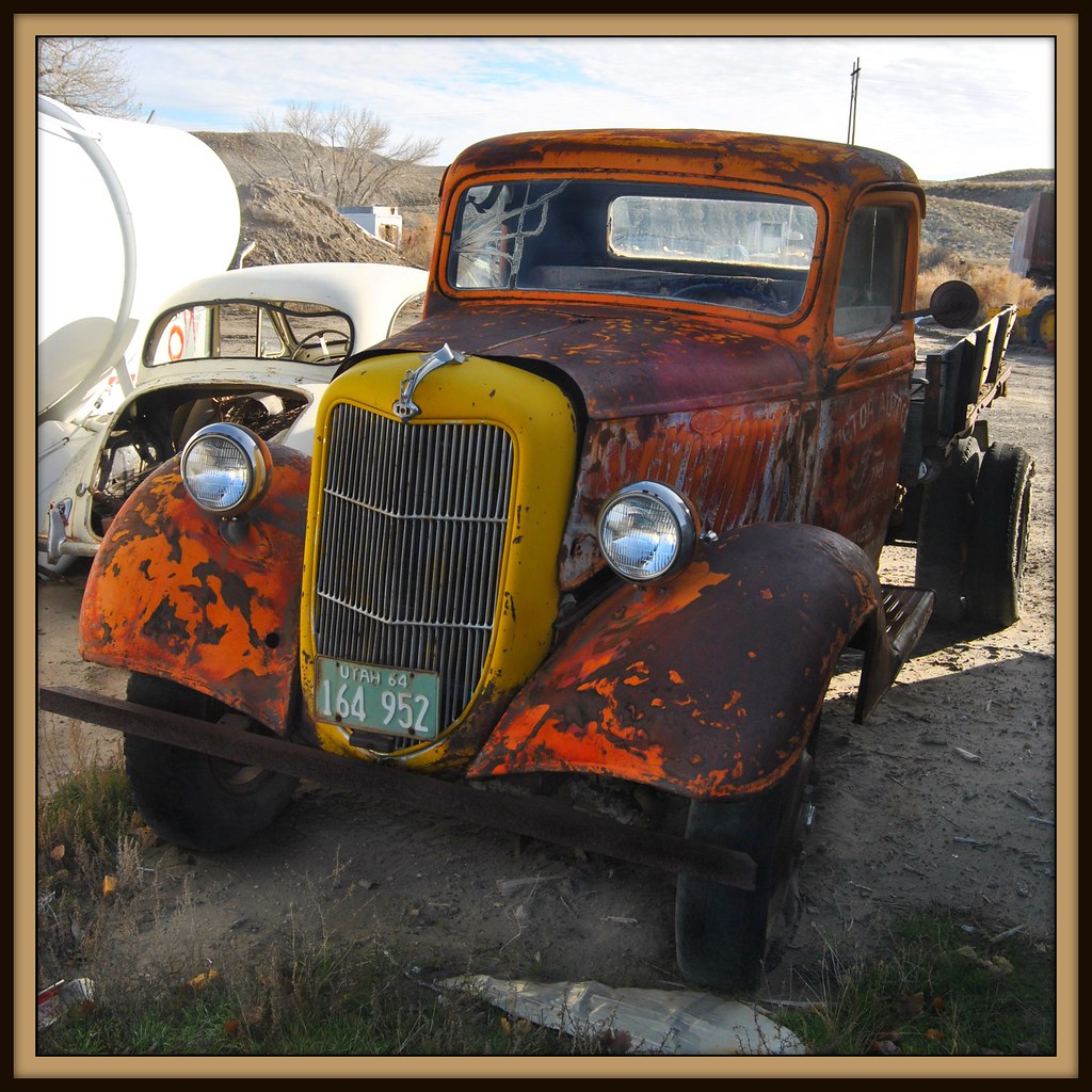 1936 Ford Truck This is an old truck i saw in a junk yard … Flickr