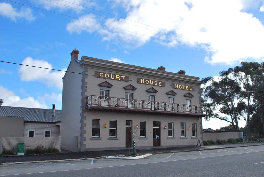 Smythesdale Court House Hotel Matt Flickr