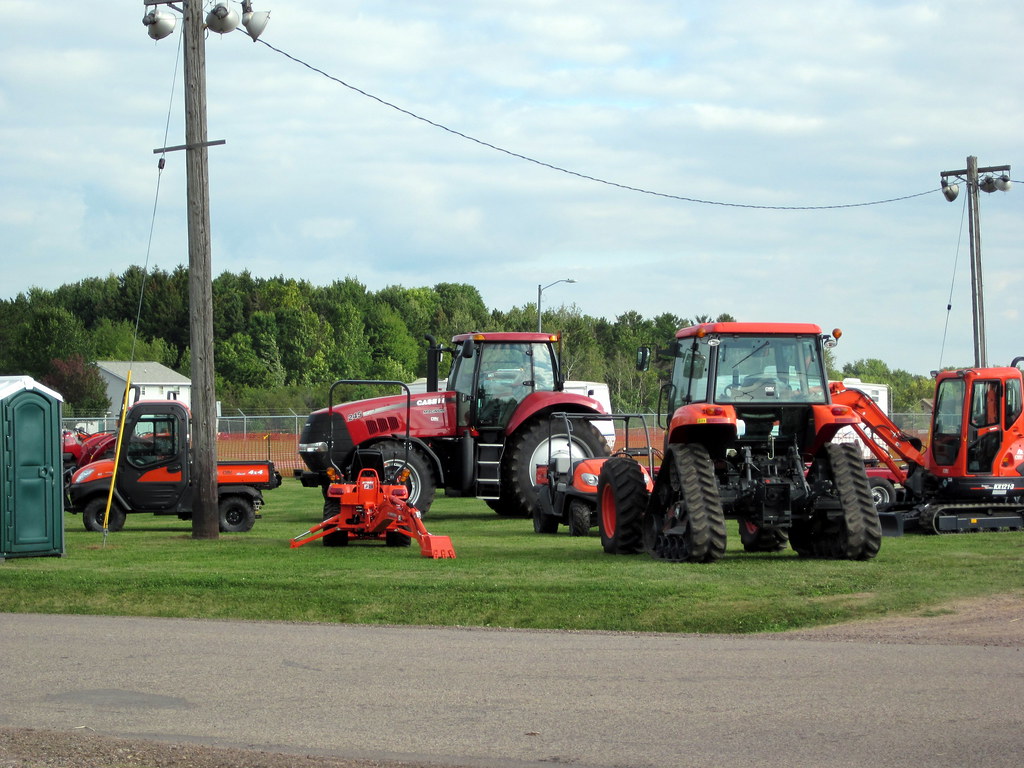 Chili Implement Display On Machinery Row. Mark Flickr
