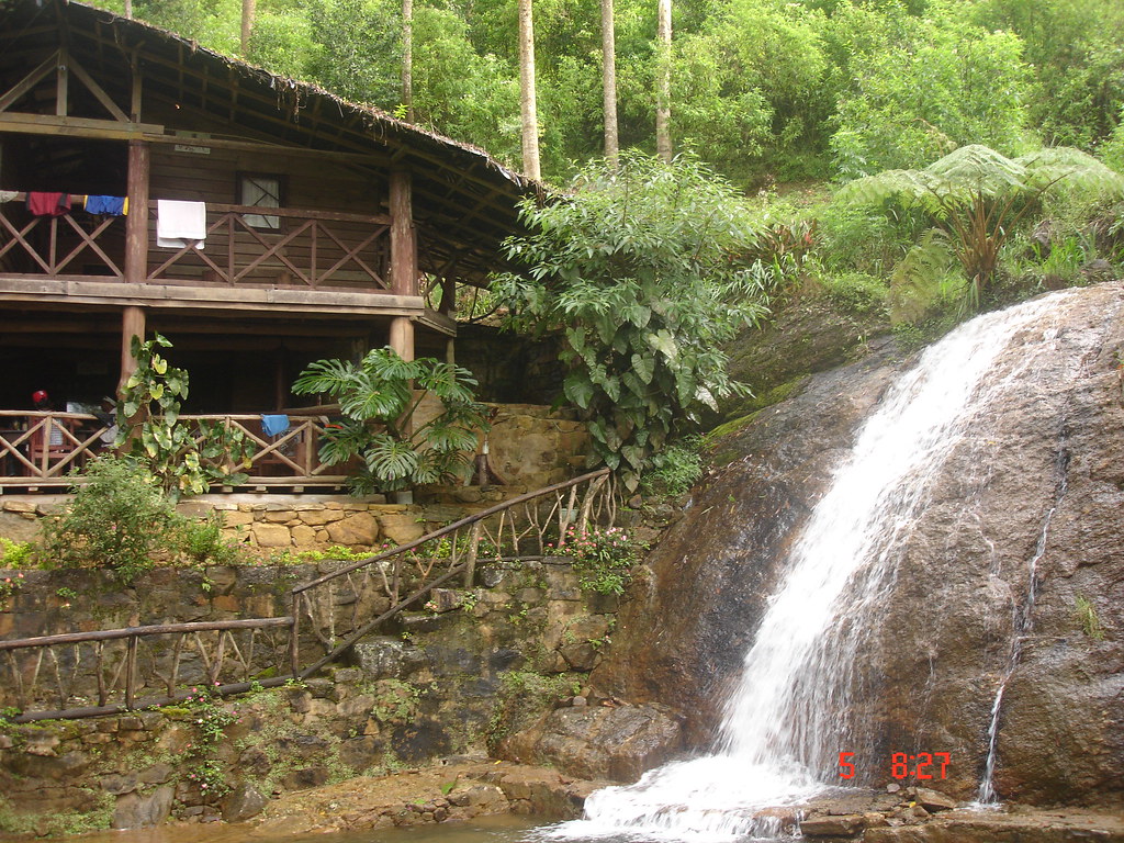 Log Cabin Theresia Estate Dickoya Hatton Sri Lanka… Flickr