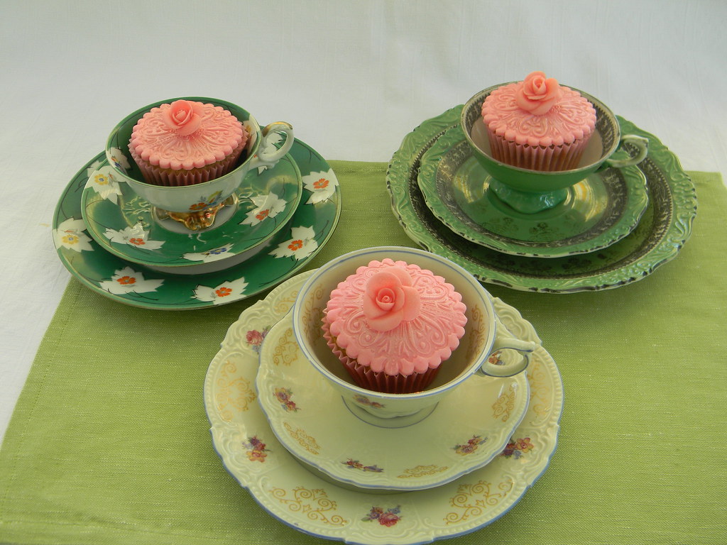 Hen party/champagne brunch cupcakes Sonia Flickr