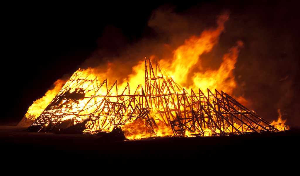 The Temple Burns Temple Burn on the following night. A com… Flickr