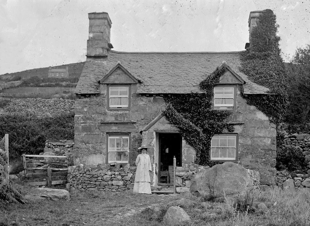 1904 Tai Croesion , Llanaber cartref y teulu / home to t… Flickr