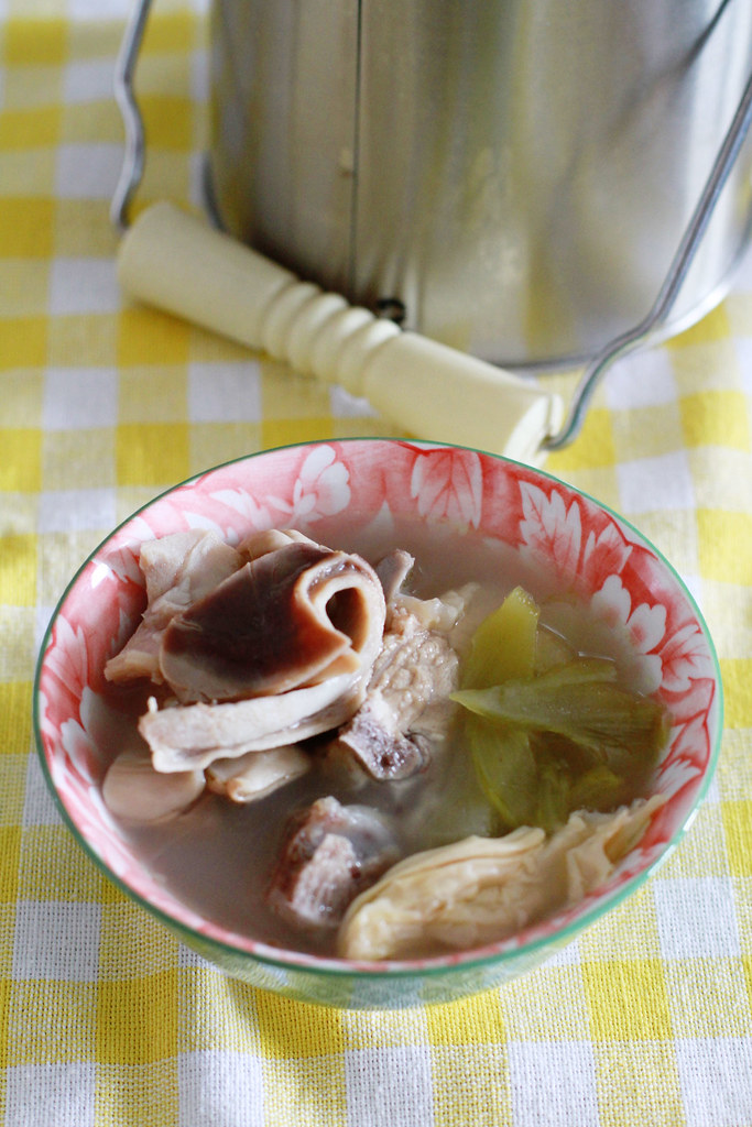 Chinese Pig Stomach, Preserved Vegetable & Peppercorn Soup… Flickr