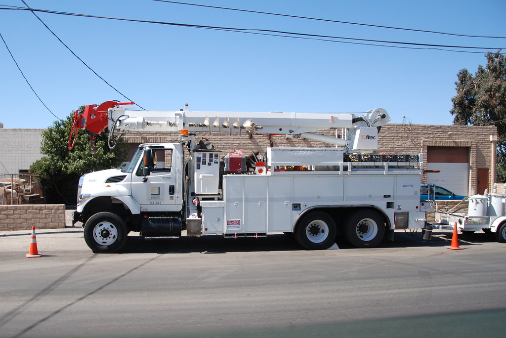 SOUTHERN CALIFORNIA EDISON (SCE) INTERNATIONAL WORK TRUC… Flickr