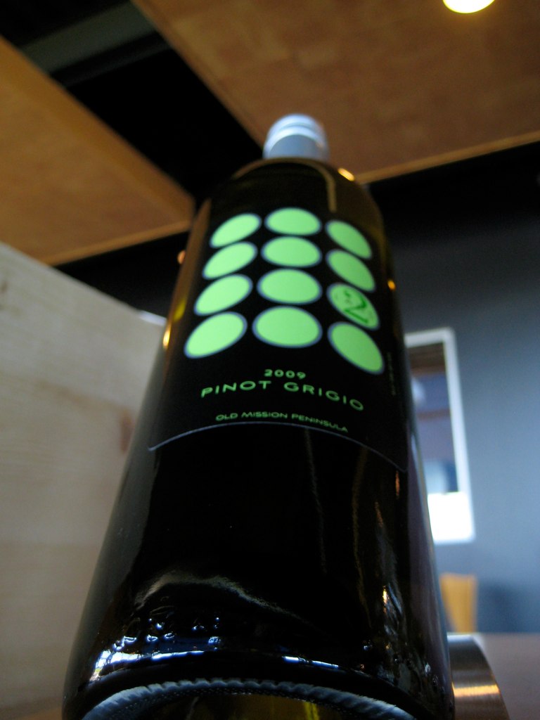 IMG_7115 Pinot Grigio bottle at 2 Lads cortcase Flickr