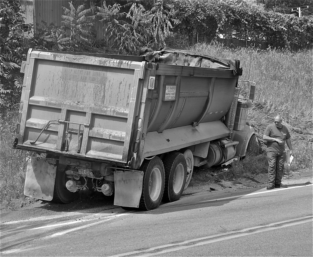 DSC_0001 copy Dravosburg, PA Rt 837 Elizabeth St. 2 Vehi… Flickr