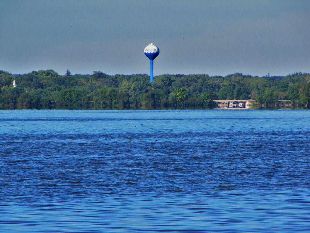 007 9410 Telephoto Shot of Waterville Minnesota Watertow… Flickr