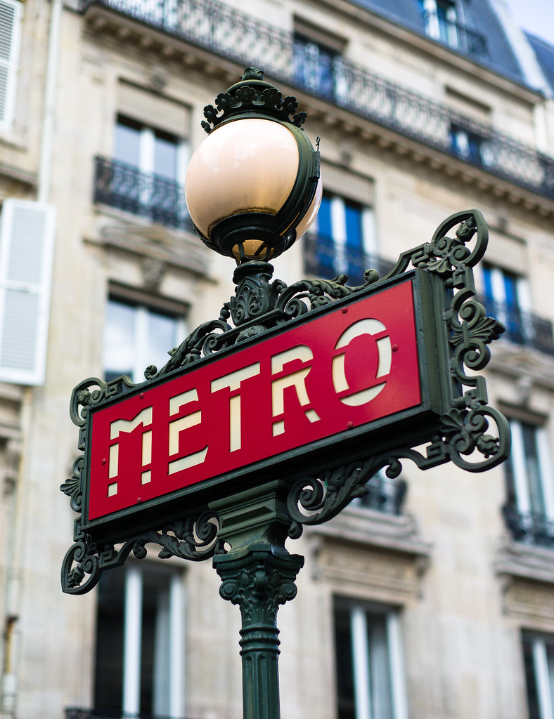 Paris Metro Sign 1 (L1001618) Steve Harris Flickr