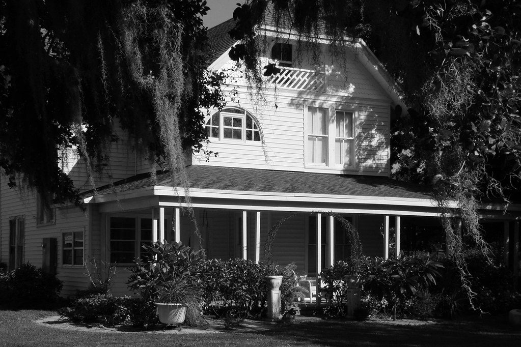 White City Mansion 5306 OLEANDER AV White City, Florida 22… Flickr