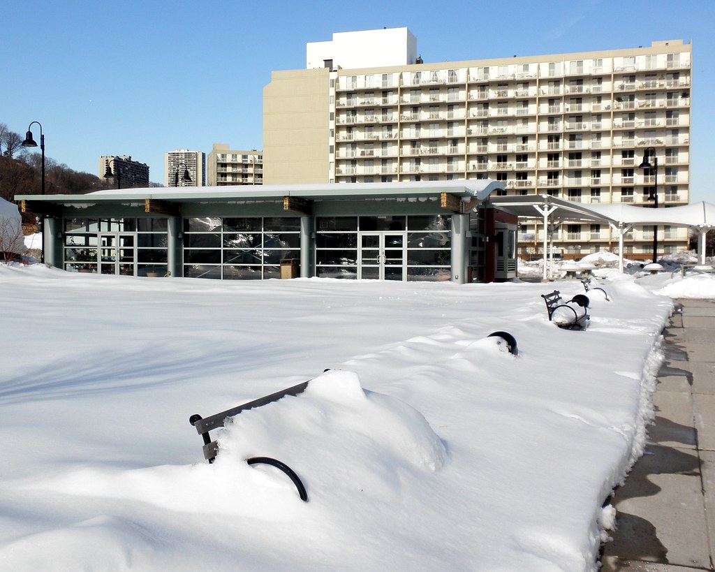Ferry Landing Waiting Area and Admiral's Walk, Edgewater N… Flickr