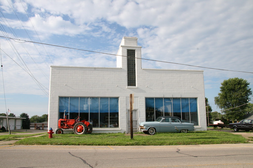 Delavan IL, Delavan Illinois, Tazewell County An old imple… Flickr