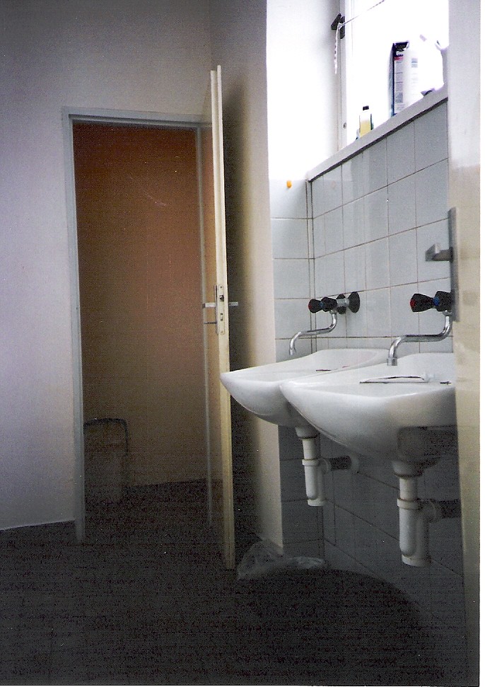 Dorm suite, sinks Sinks in the bathroom of our fourroom s… Flickr