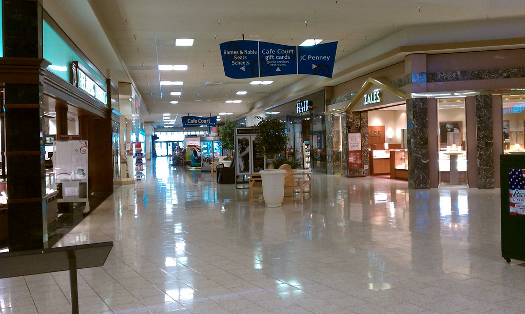 Southern Hills Mall Sioux City, Iowa Younkers Court Flickr