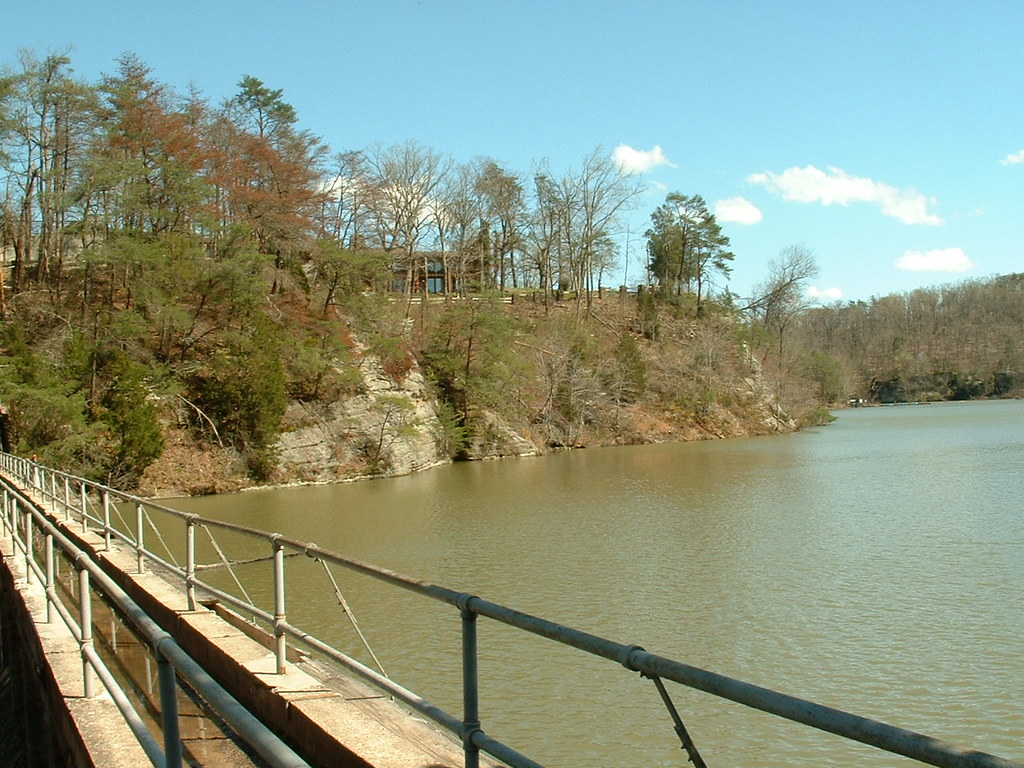 DSCF0006.. Lake Beshear from the dam riffsyphon1024 Flickr