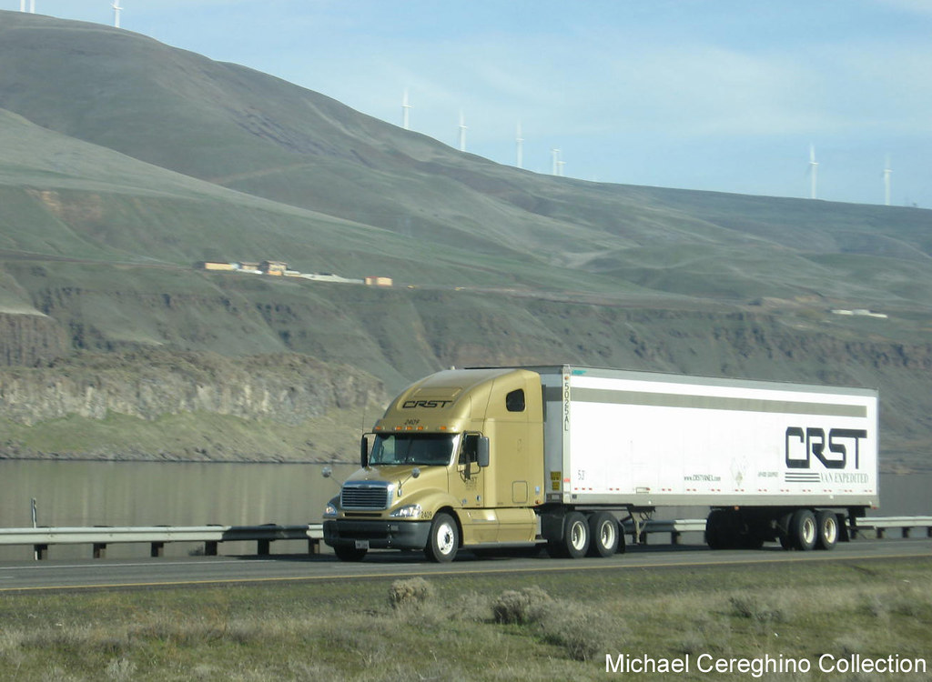 CRST Van Expedited Freightliner Columbia a photo on Flickriver