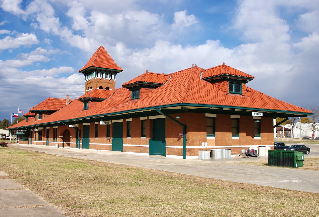 Paris, TX Union Station Built in 1910 for Santa Fe and Fri… Flickr