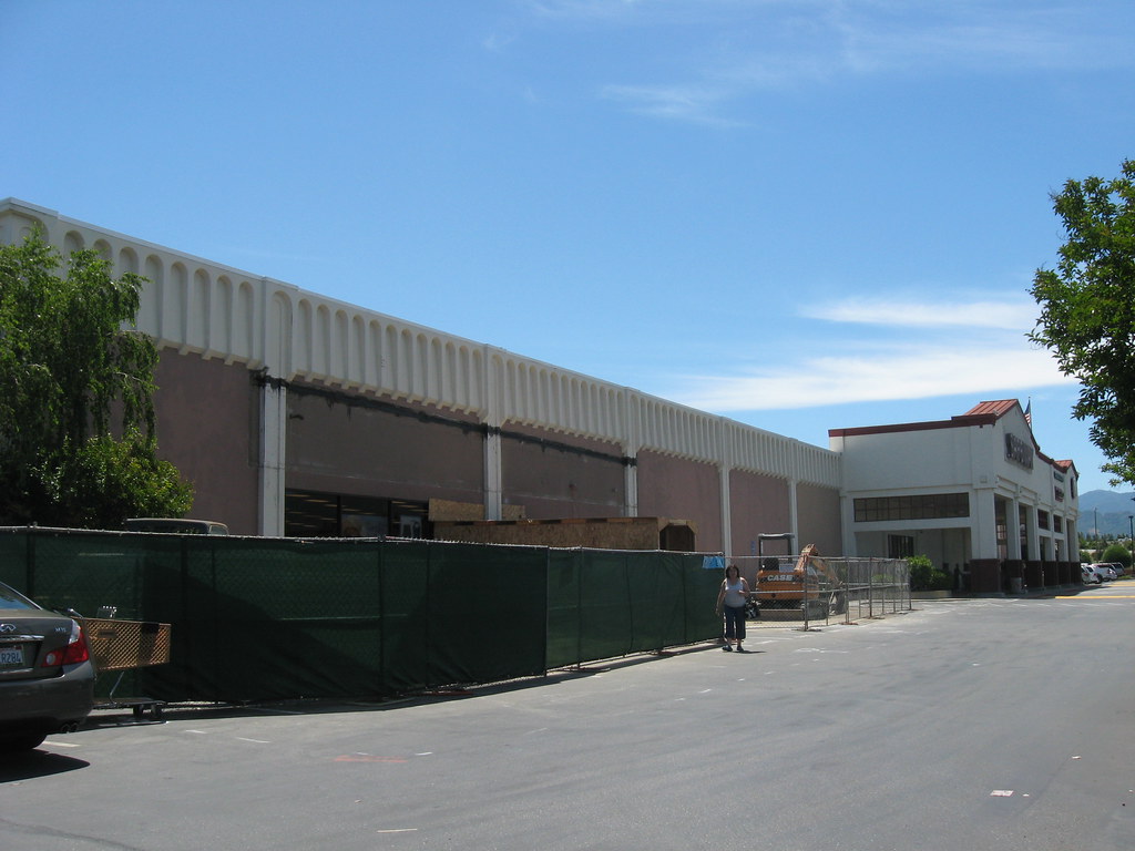 Parkview GEM San Jose,CA Former Parkview GEM Discount Stor… Flickr