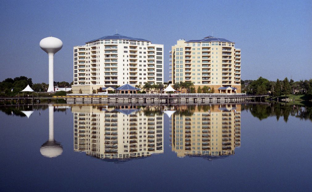 Crane's Roost condos Pentax K1000, PentaxA 50mm f/2, Koda… Flickr