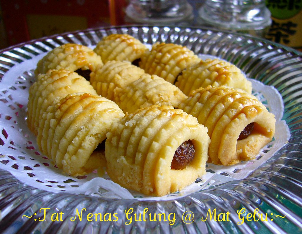 Tart Nenas Gulung / Tart Nenas Gebu Gebas Yang Sangat Sedap Azie