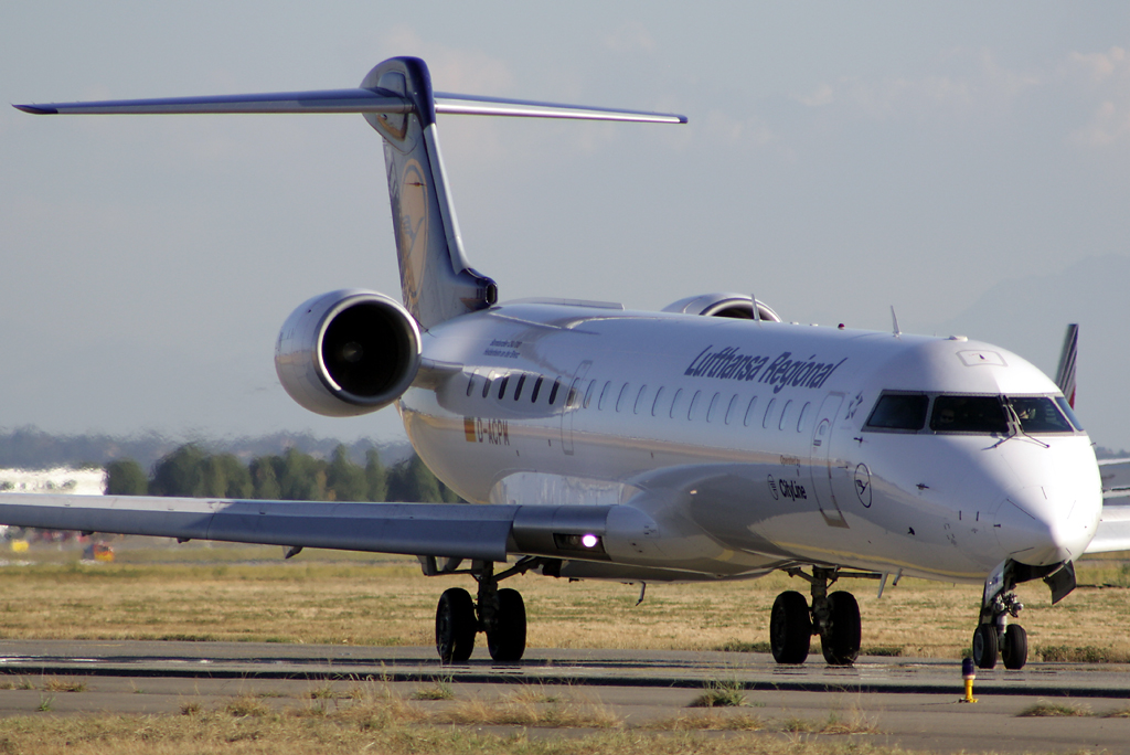 Canadair Regional Jet CRJ 700 Lufthansa DACPM MSN 10080 N… Flickr