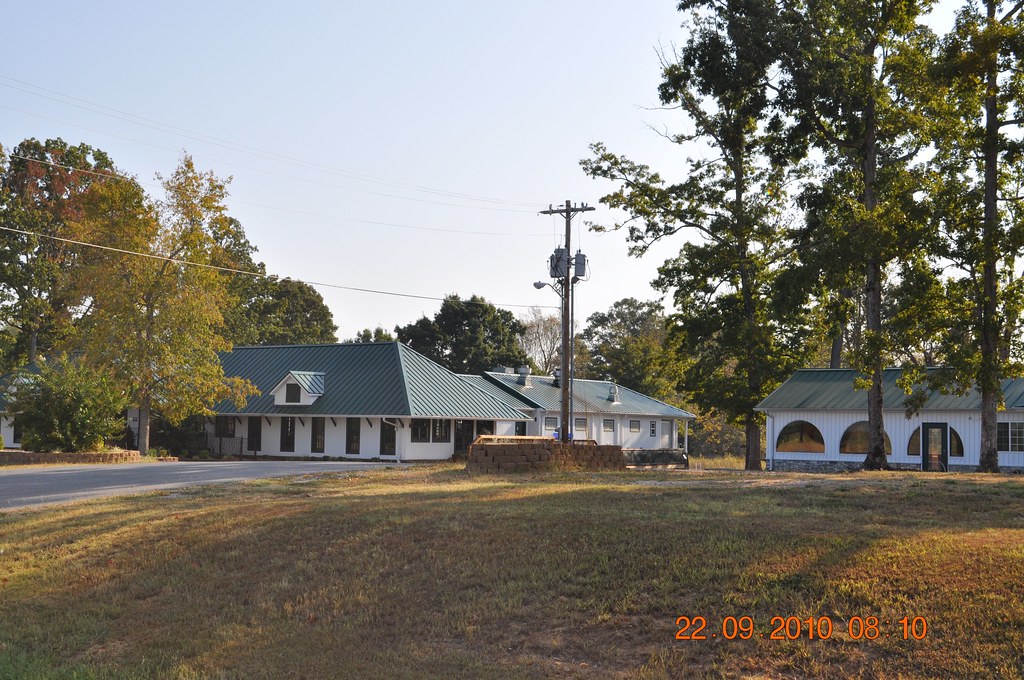 Miss Annie's Restaurant & Beer Garden Miss Annie's Restaur… Flickr