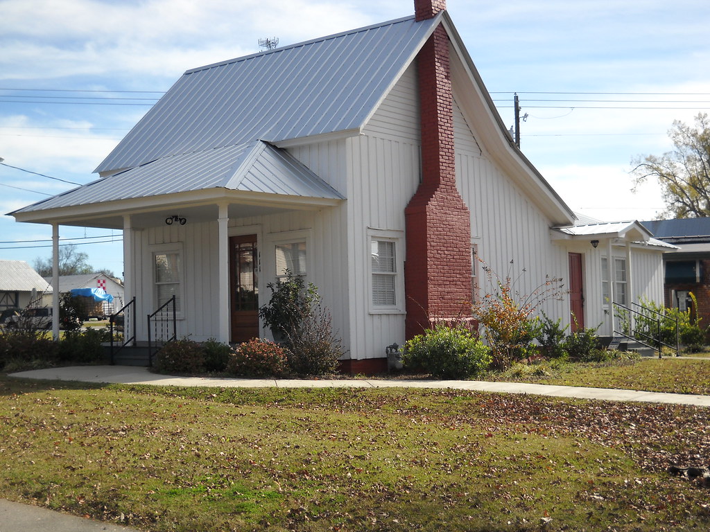 108 Gray, CCA00 Flickr