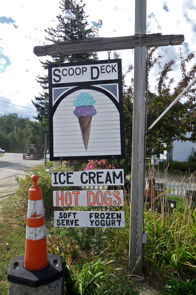 Scoop Deck Signs I / Wells, Maine The Scoop Deck is locate… Flickr