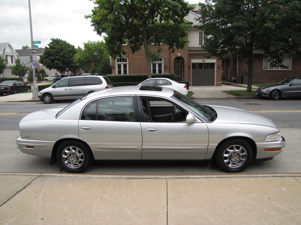 2000 Buick Park Avenue Ultra 8975 Nacmias Auto Dealer 1… Flickr