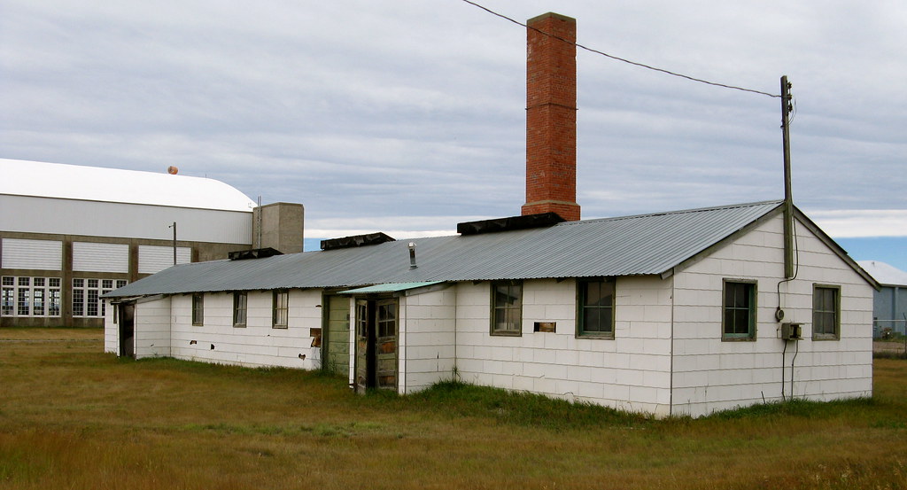 Cut Bank,Montana WW2 buildings This vintage military build… Flickr