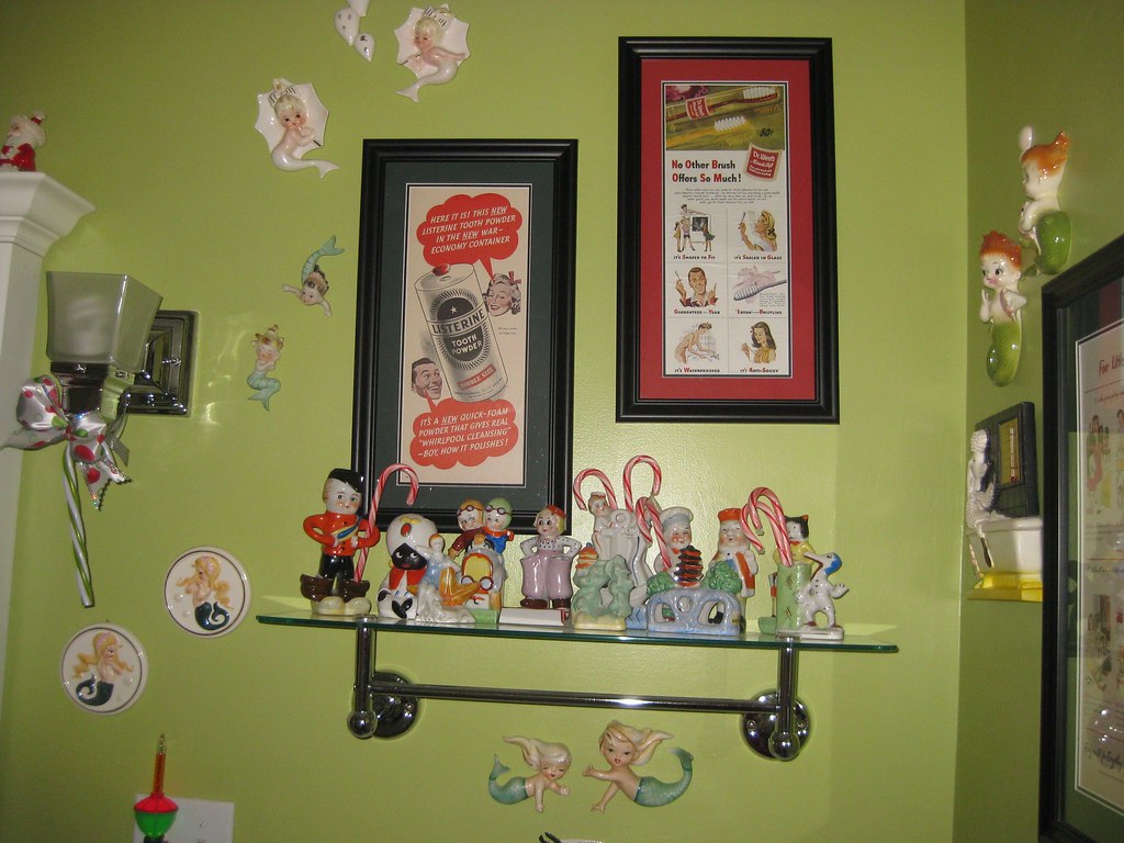 Bungalone Bath Down47 Kitschy bathroom treasures. Flickr