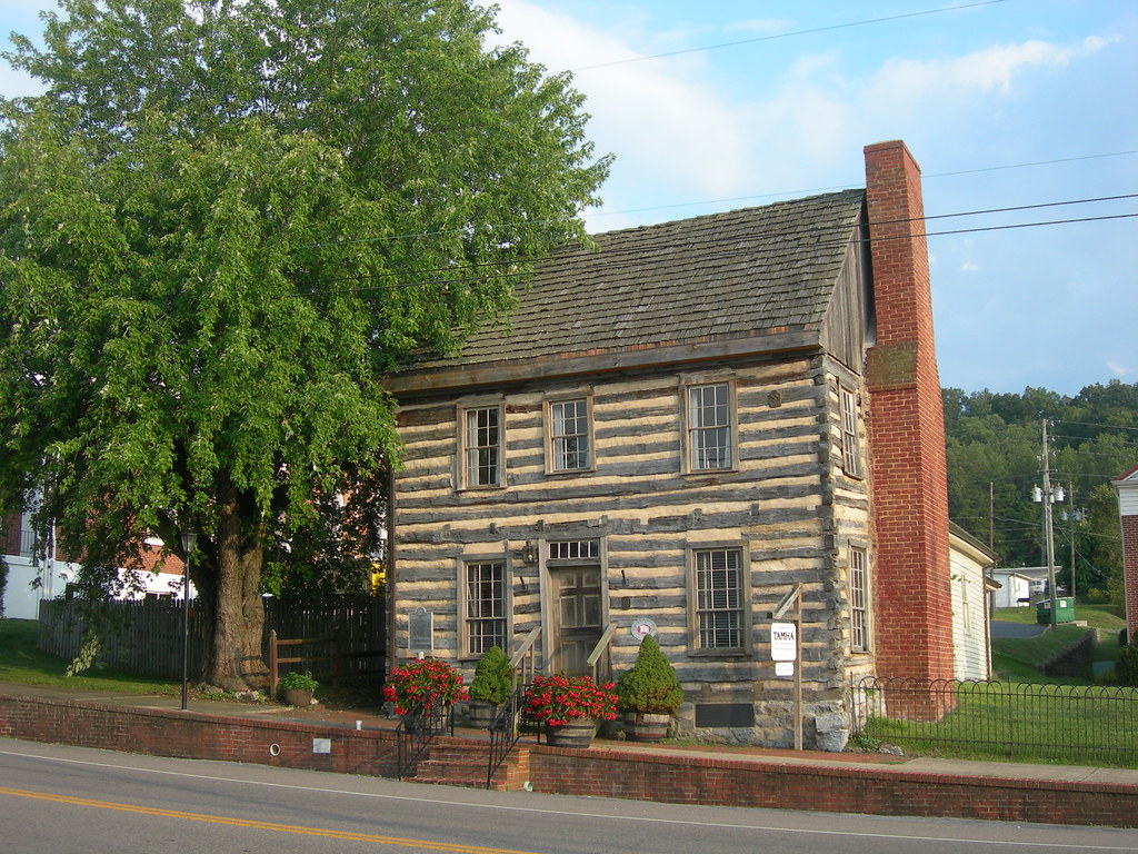 The Anderson Townhouse Located in downtown Blountville, Te… Flickr