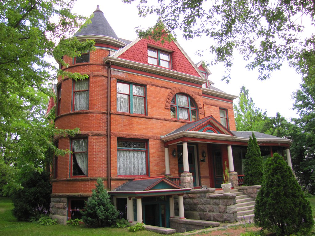 The Christmere House A bed & breakfast in Sturgis, Michiga… Brandon Bartoszek Flickr
