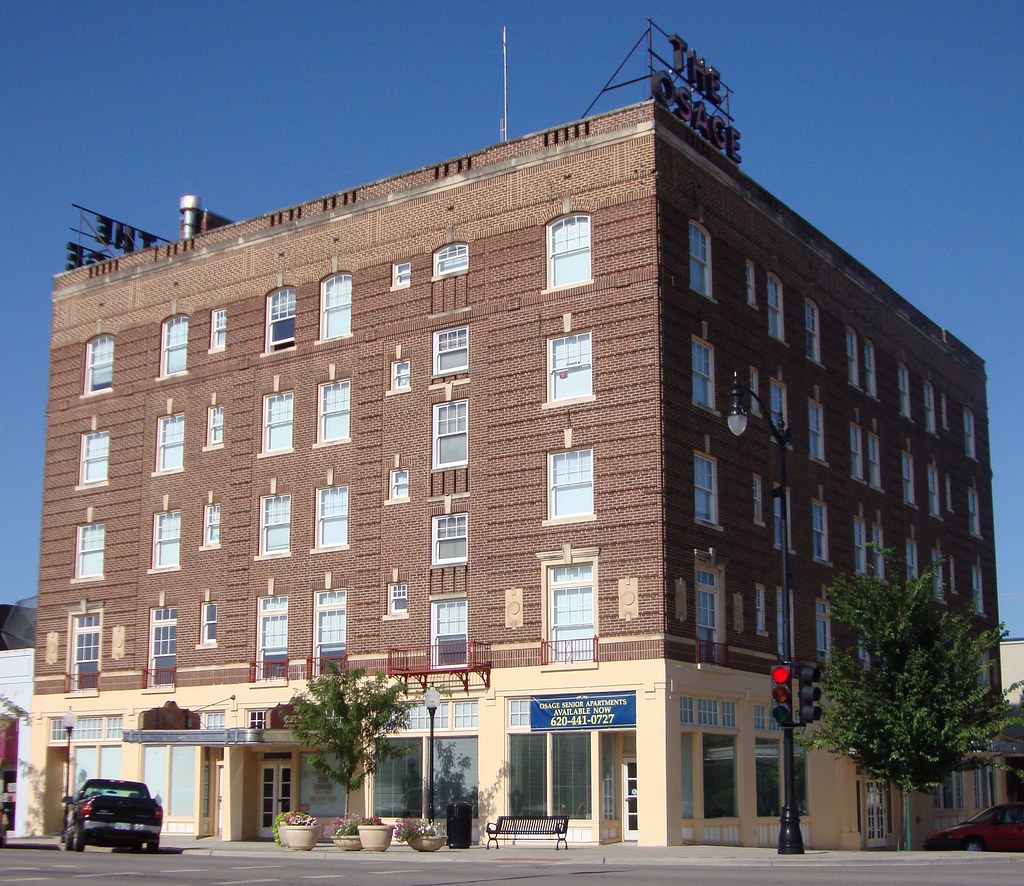 Old Osage Hotel (Arkansas City, Kansas) Located at 100 Nor… Flickr