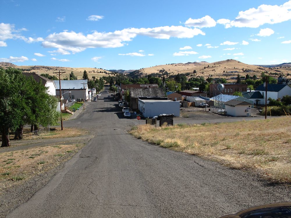 Fossil, Oregon Looking down onto mainstreet Fossil, Oregon… Flickr