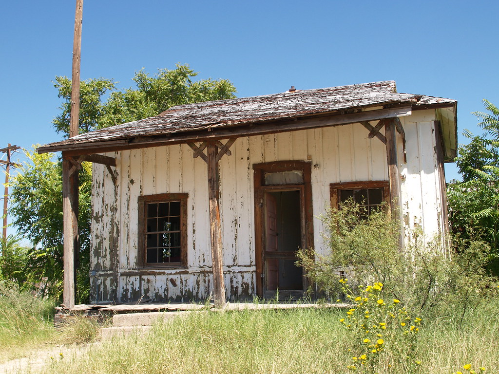 Orla Texas small old west TX ghost town in the Desert 2010… Flickr