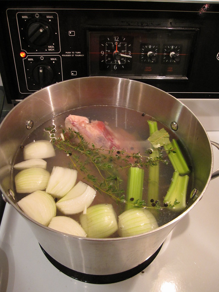 Chicken Stock/Broth Making chicken stock or broth on a Sat… Flickr